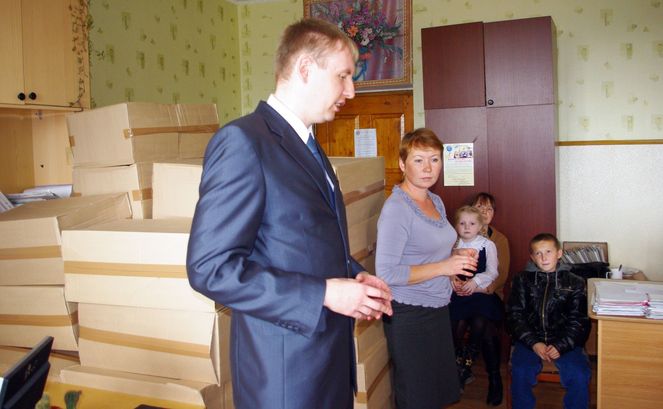 Встреча с семьями Канашского района и вручение подарков школьникам
